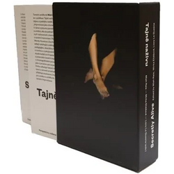 Tajně naživu / Secretly Alive